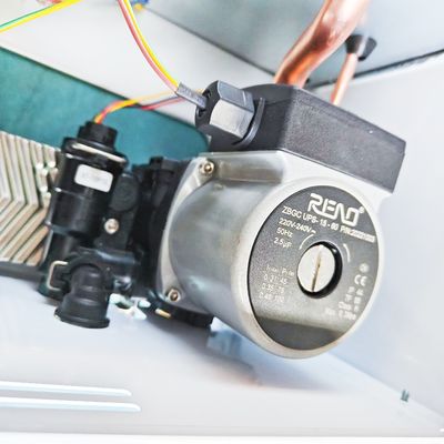 Hecho en caldera montada en la pared de la pared de Europa de la fábrica de China de Hung Hot Water Heater Ng /Lpg de la función dual popular del gas